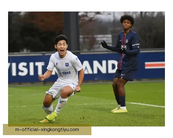 巴黎圣日耳曼U19以3-0战胜巴黎FC U19 轻松夺取青春联赛胜利