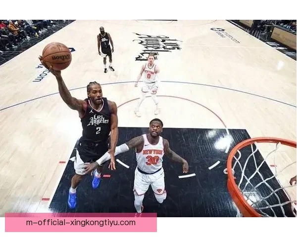 快船主场大胜爵士迎来连胜势头球队表现全面令人瞩目